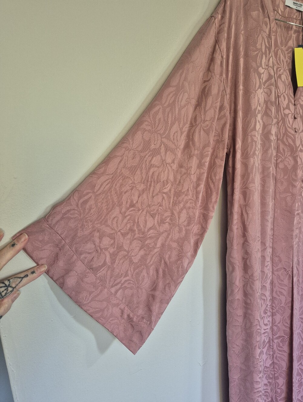 Smash + Tess Collab Disco Duster Satin Retro Rose Robe Coverup M/L - Picture 11 of 12